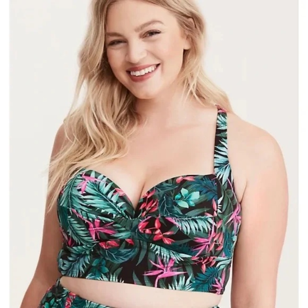 Torrid push-up swim top - size 5